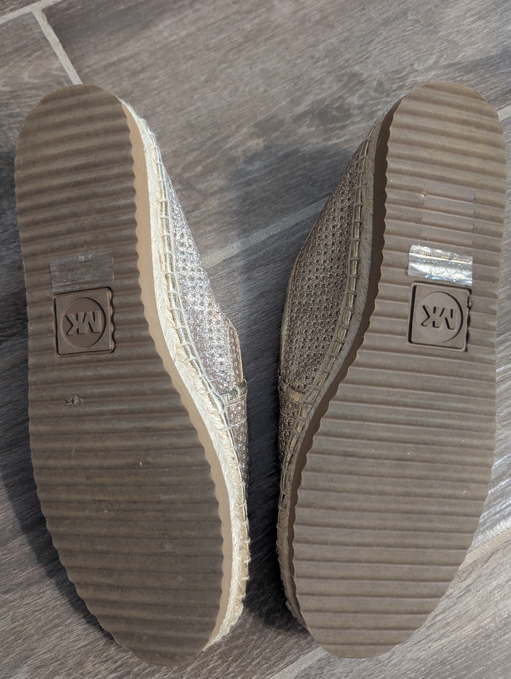 Michael Kors MK Kendrick Slip On Pixie Fine Perforated Espadrille Flat Pale Gold - Picture 2 of 2
